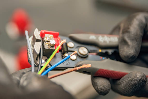 Best Affordable Emergency Electrician  in Lemoore, CA